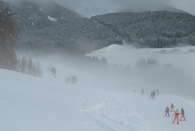 Kindergruppe-im-Nebel.jpeg